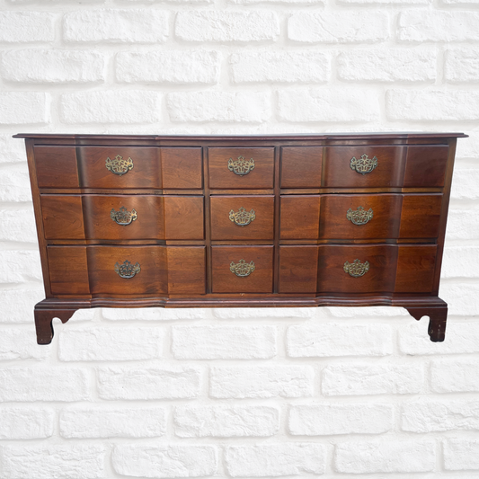 Chippendale 9 Drawer Dresser (Choose Your Finish)